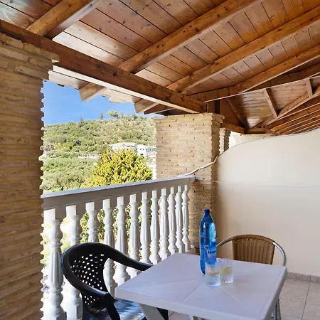 Sandy Maria 402 Апартаменты